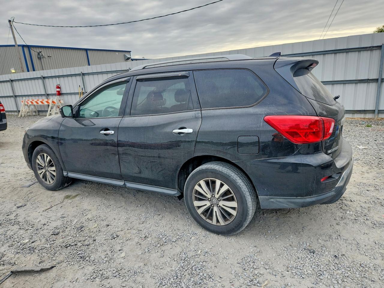 Nissan Pathfinder Sl
