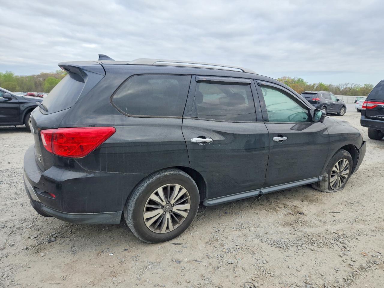 Nissan Pathfinder Sl