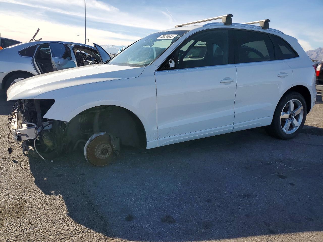 Salvage Audi Q5 Image