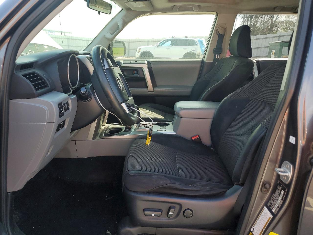 Toyota 4Runner Sr5