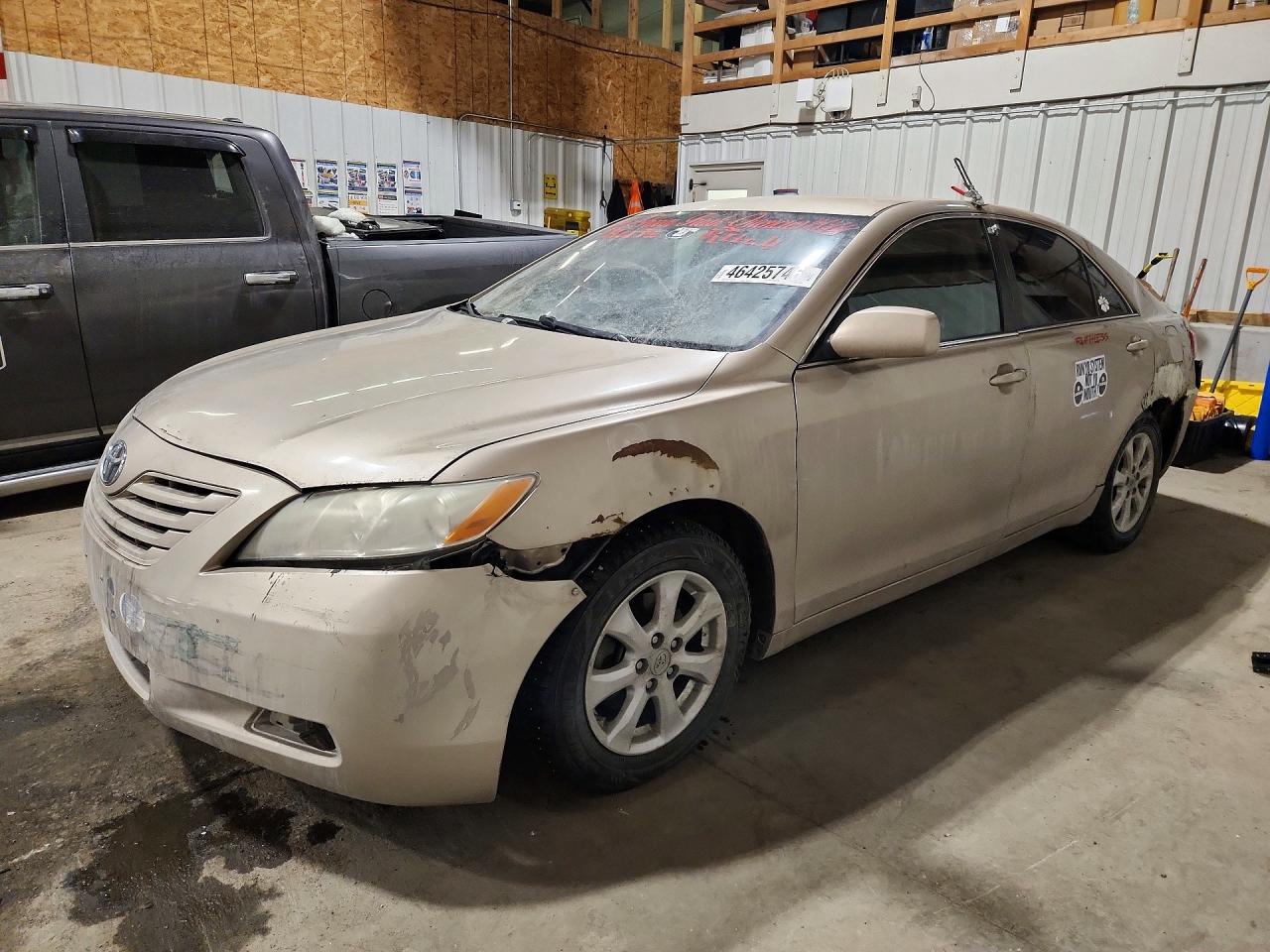 Salvage Toyota Camry Image