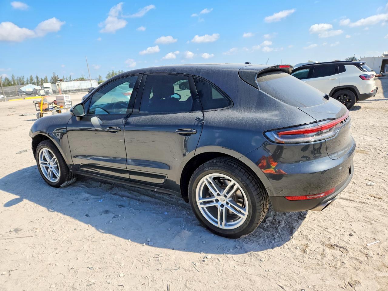 Porsche Macan S