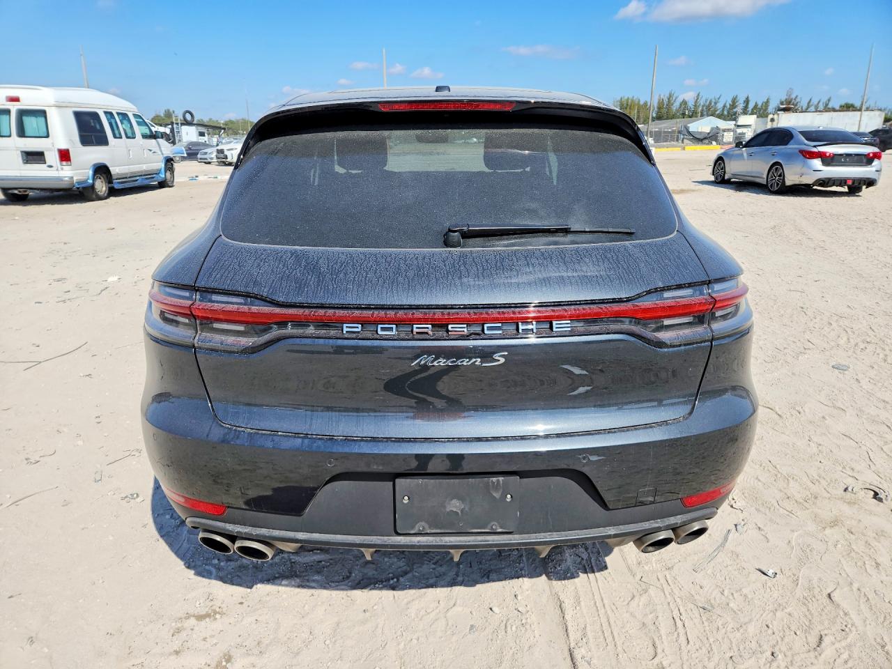 Porsche Macan S