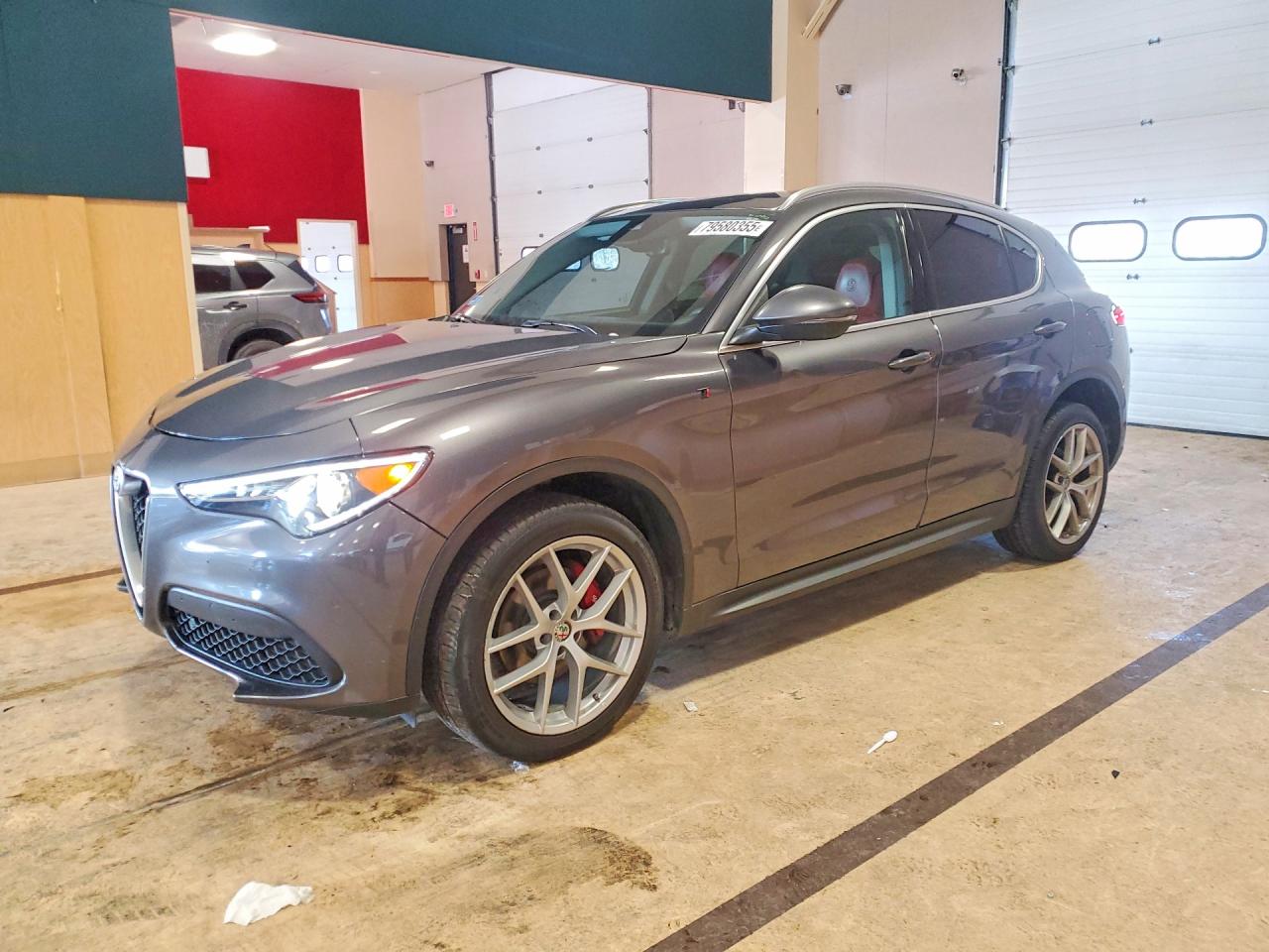 Salvage Alfa Romeo Stelvio Image
