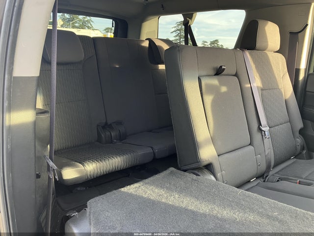 Chevrolet Suburban Ls
