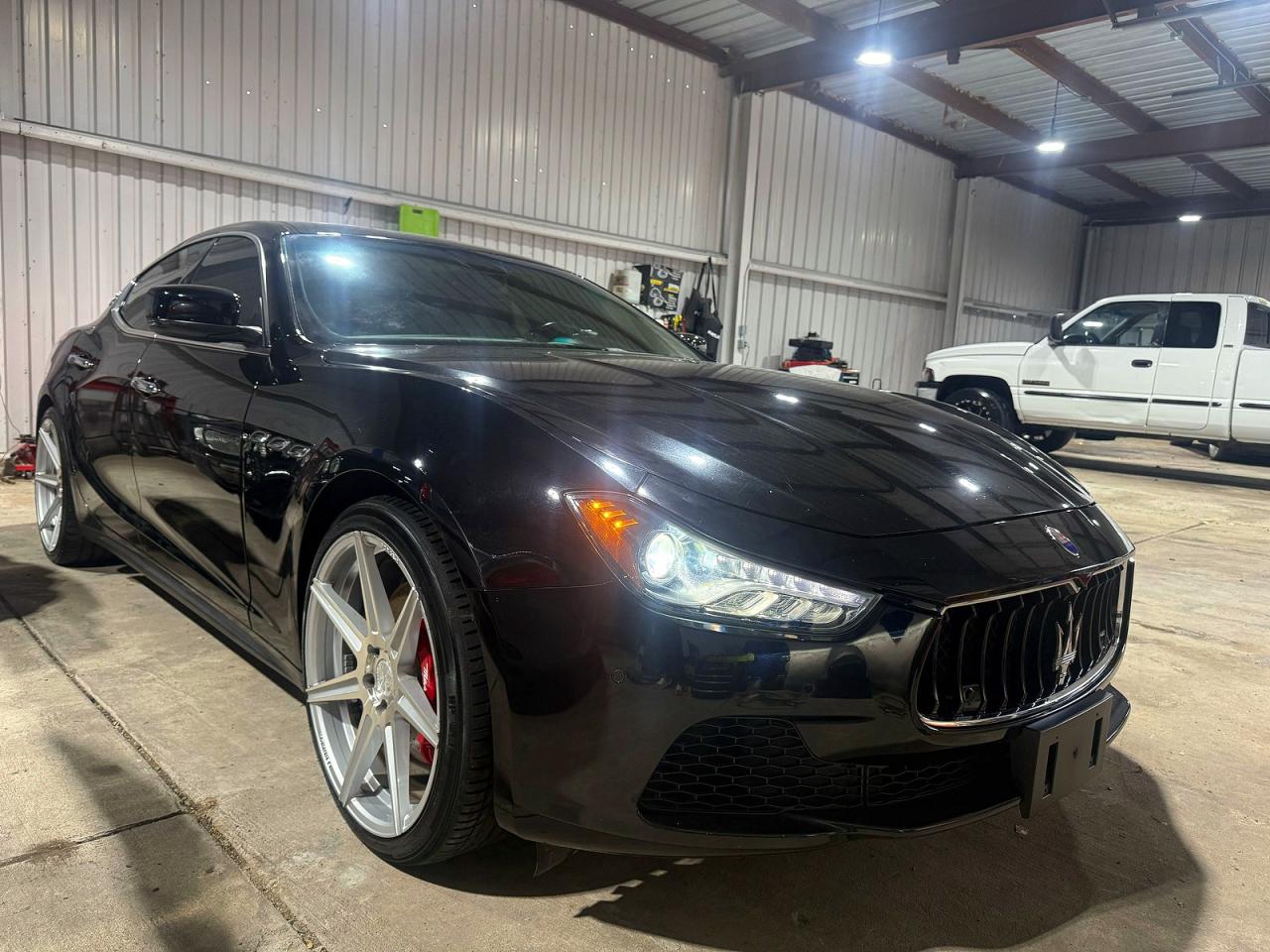 Salvage Maserati Ghibli Image