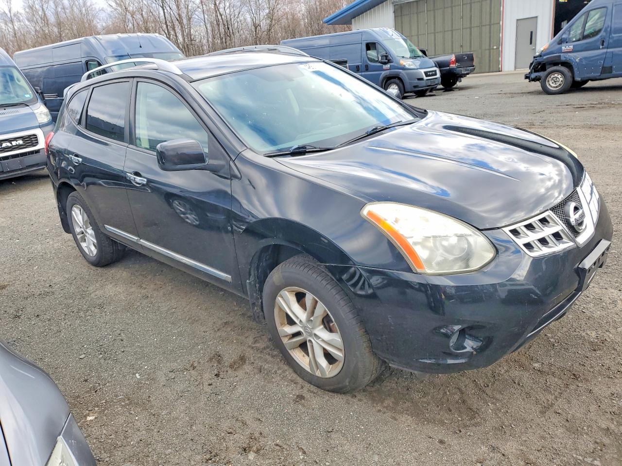 Nissan Rogue S