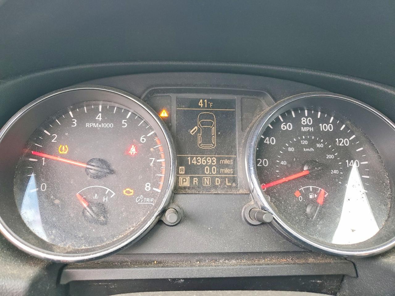 Nissan Rogue S