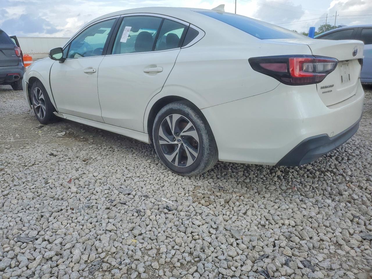 Subaru Legacy Premium