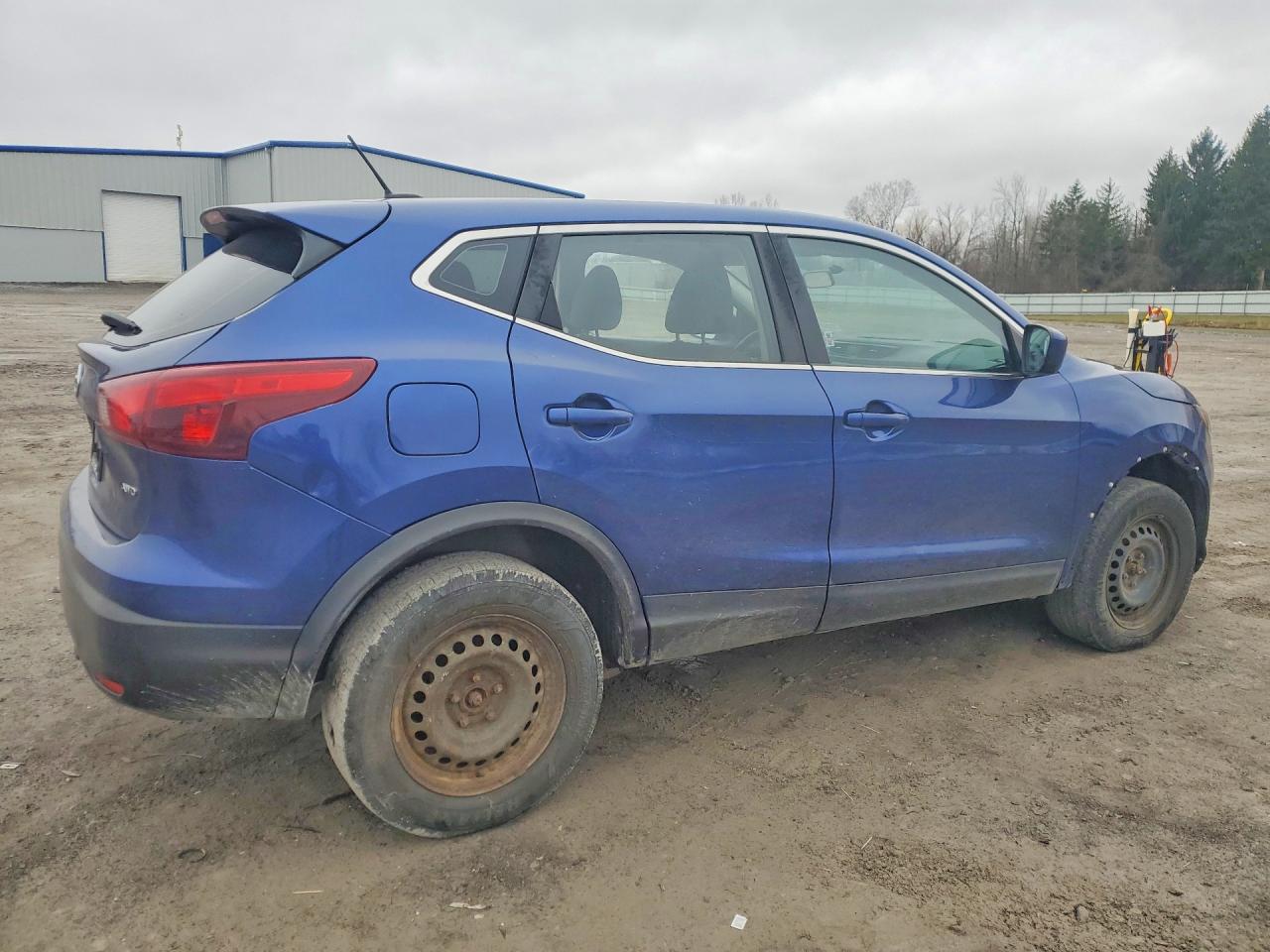 Nissan Rogue S