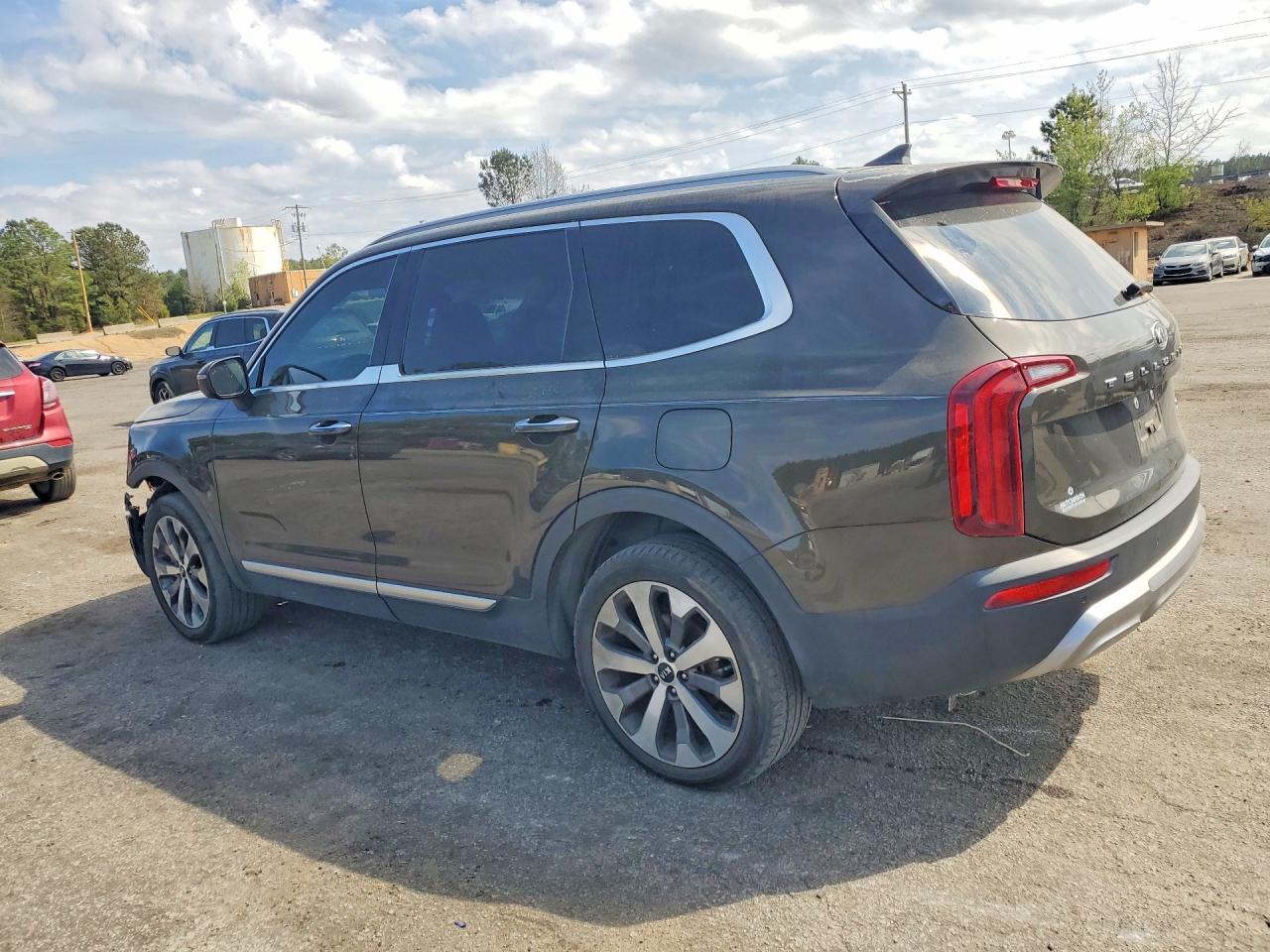 Kia Telluride S