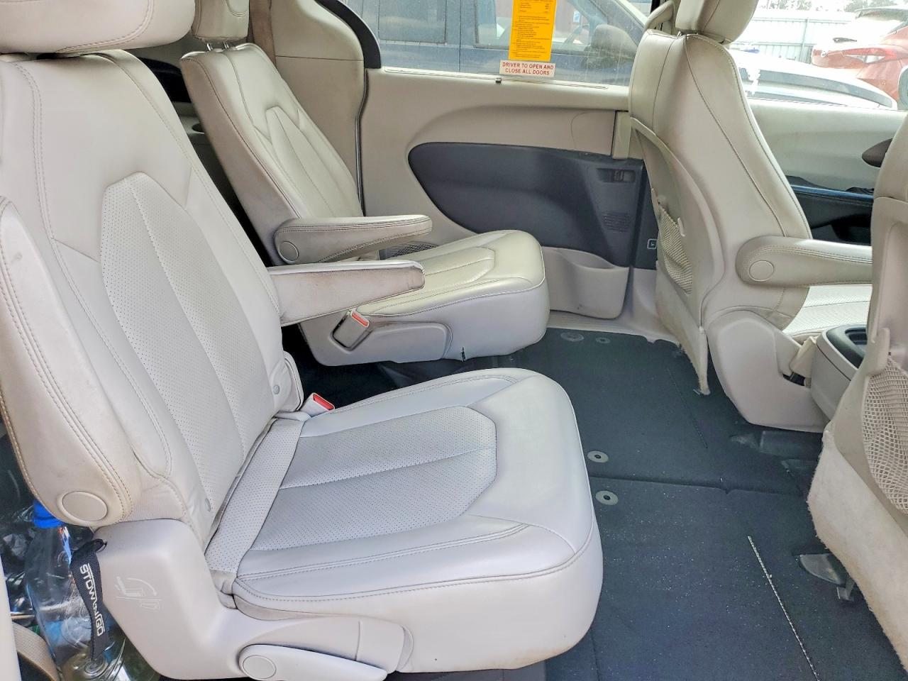 Chrysler Minivan Lxi