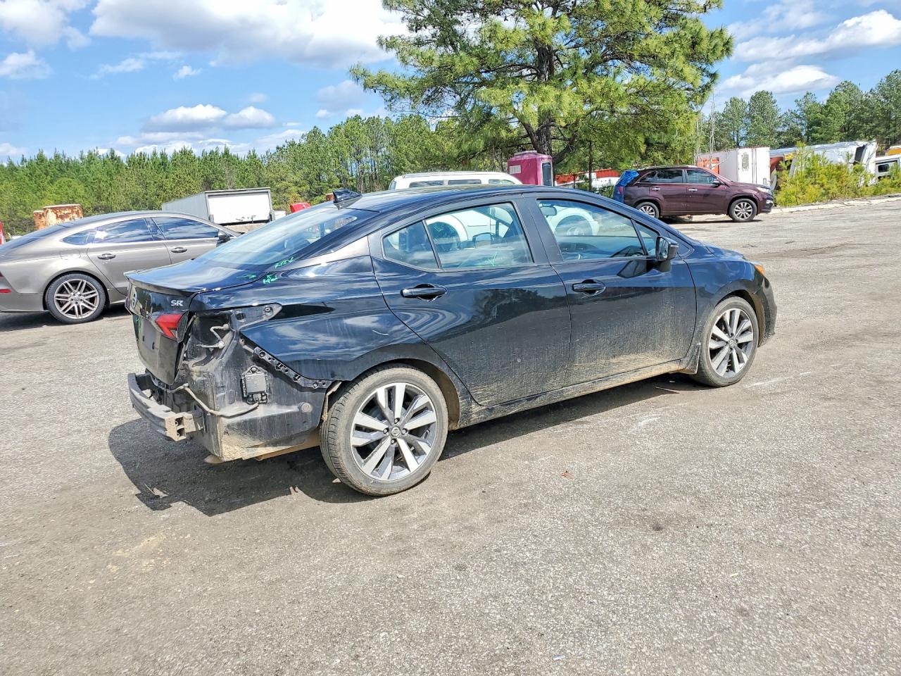 Nissan Versa Sr