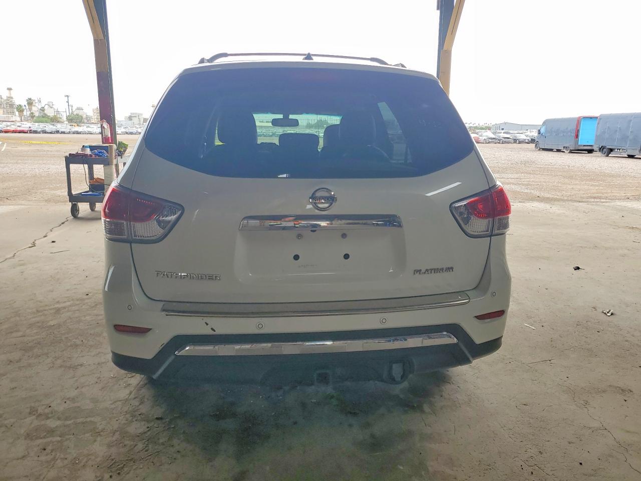 Nissan Pathfinder Platinum
