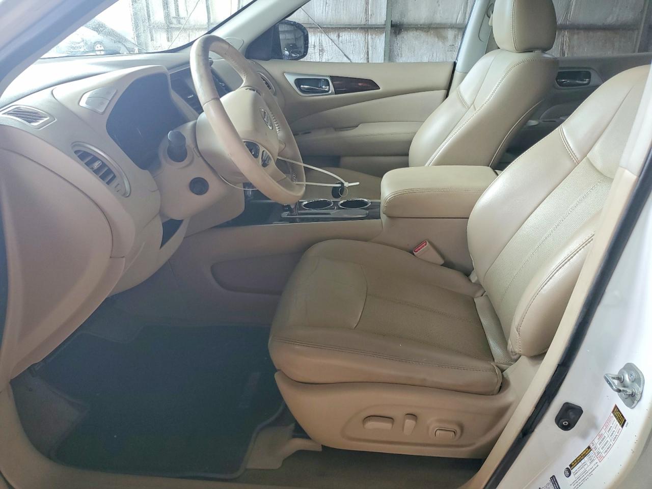 Nissan Pathfinder Platinum