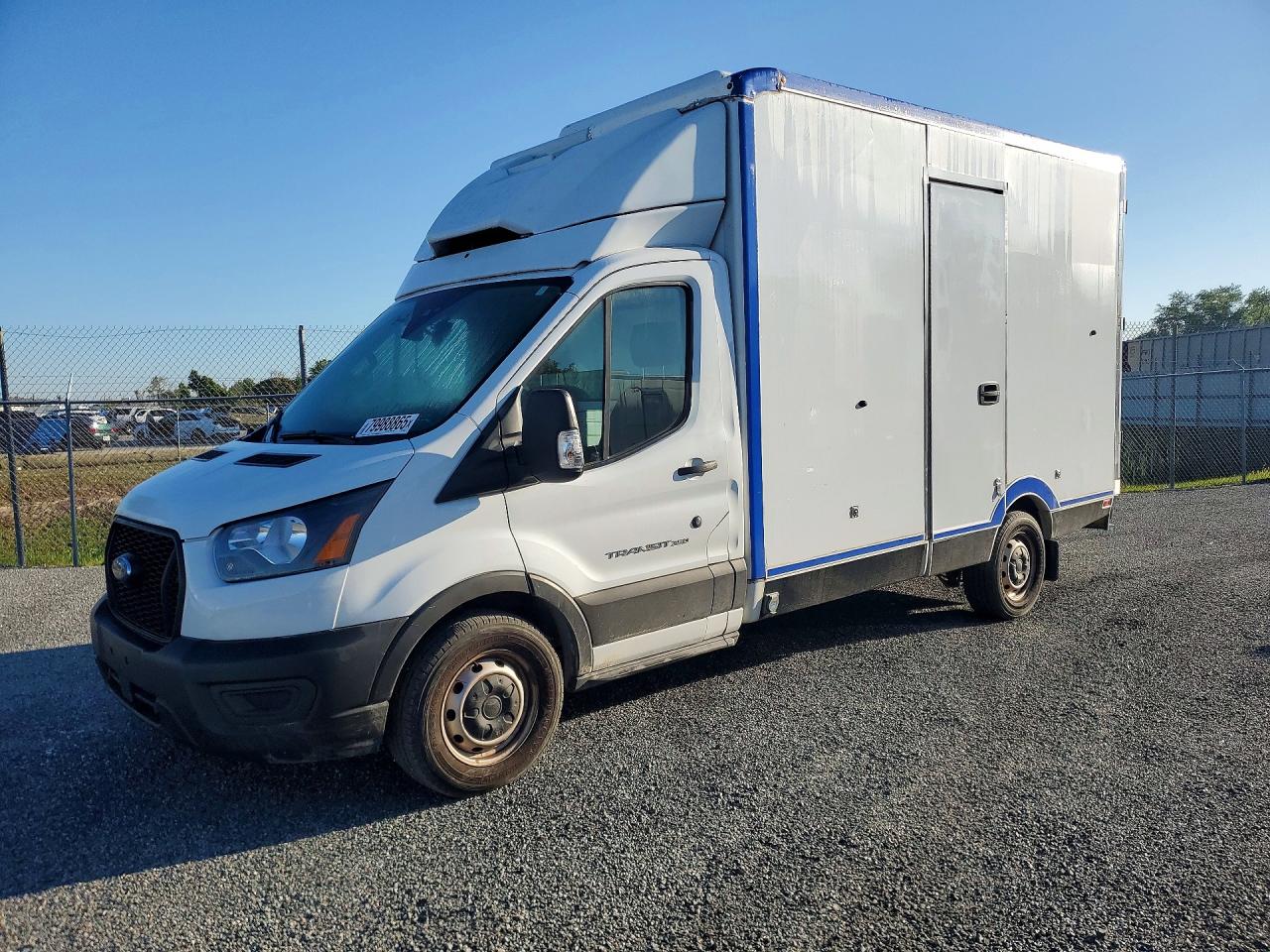 Salvage Ford Transit Image