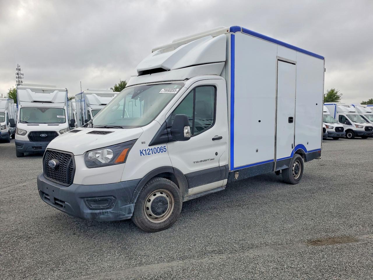 Salvage Ford Transit Image