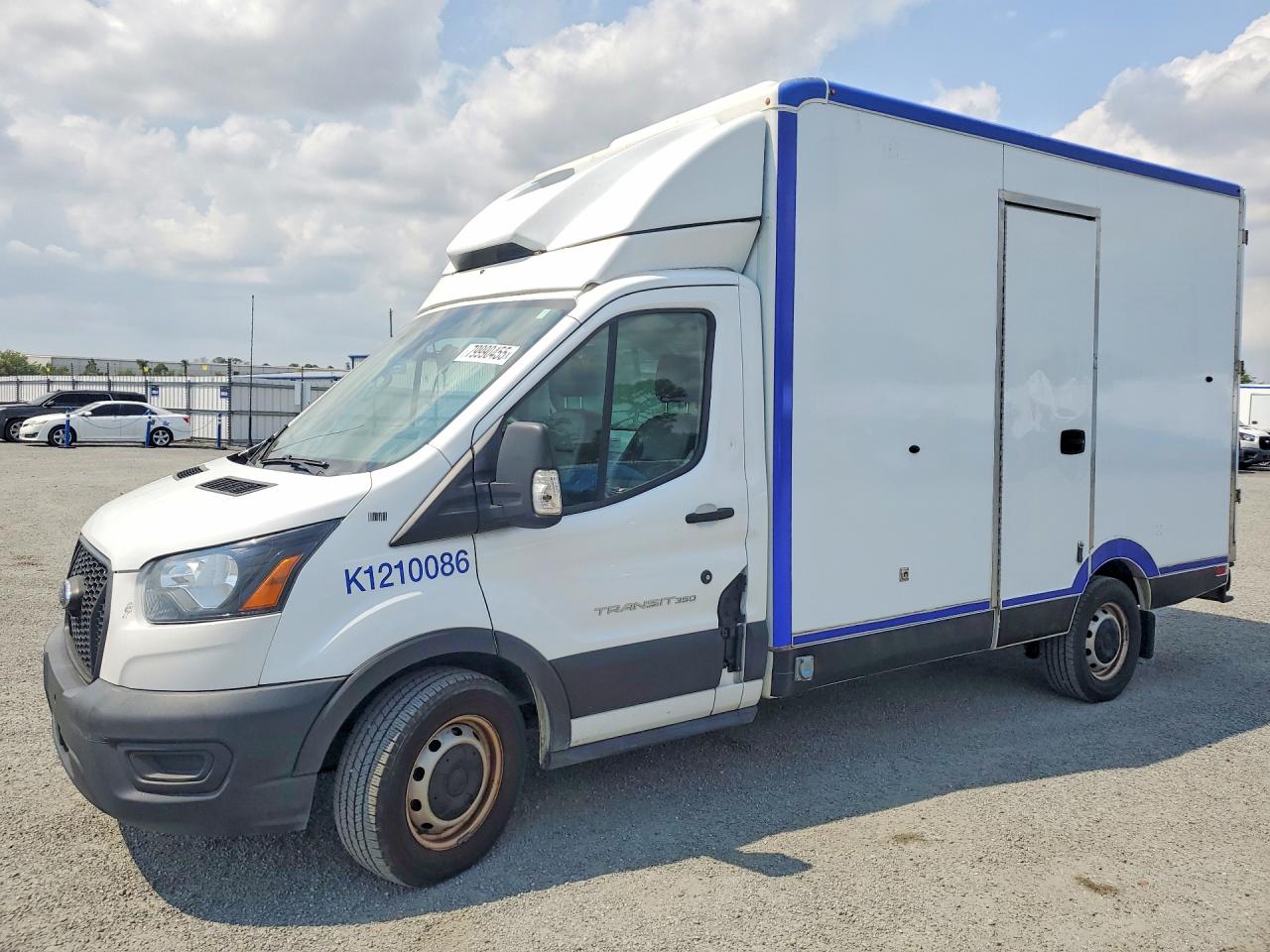 Salvage Ford Transit Image