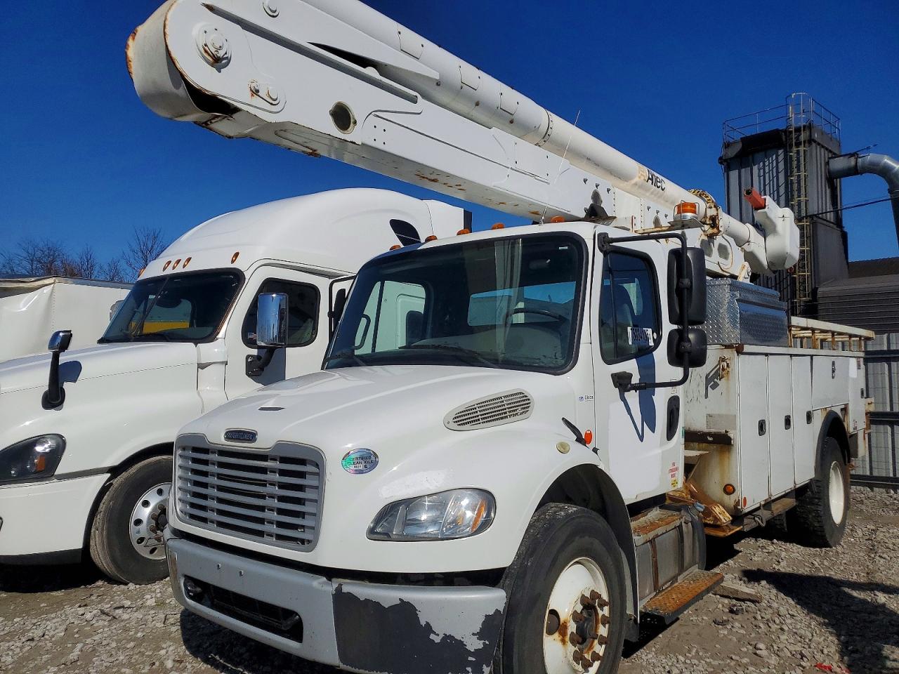 Freightliner M2