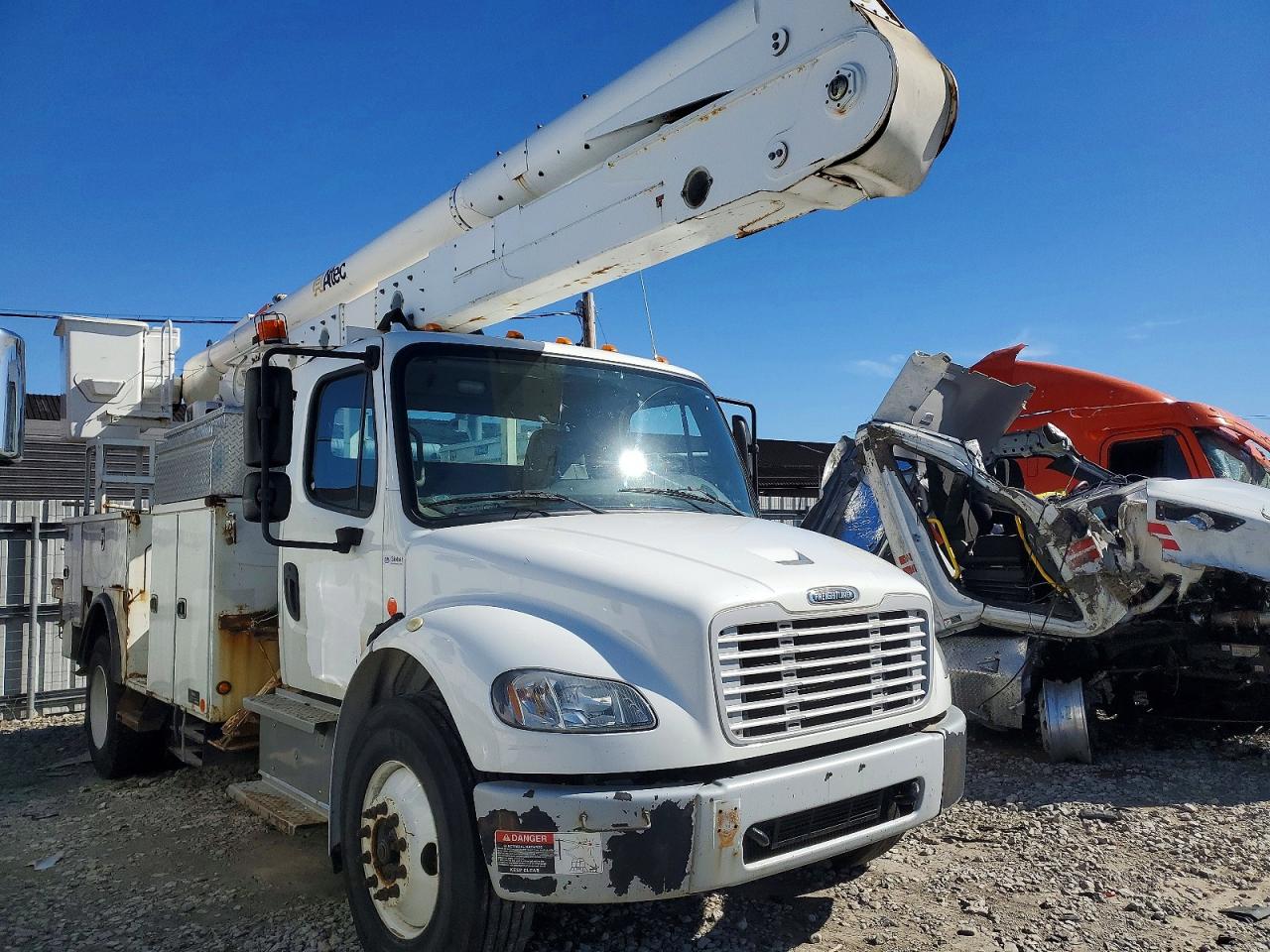 Salvage Freightliner M2 Image
