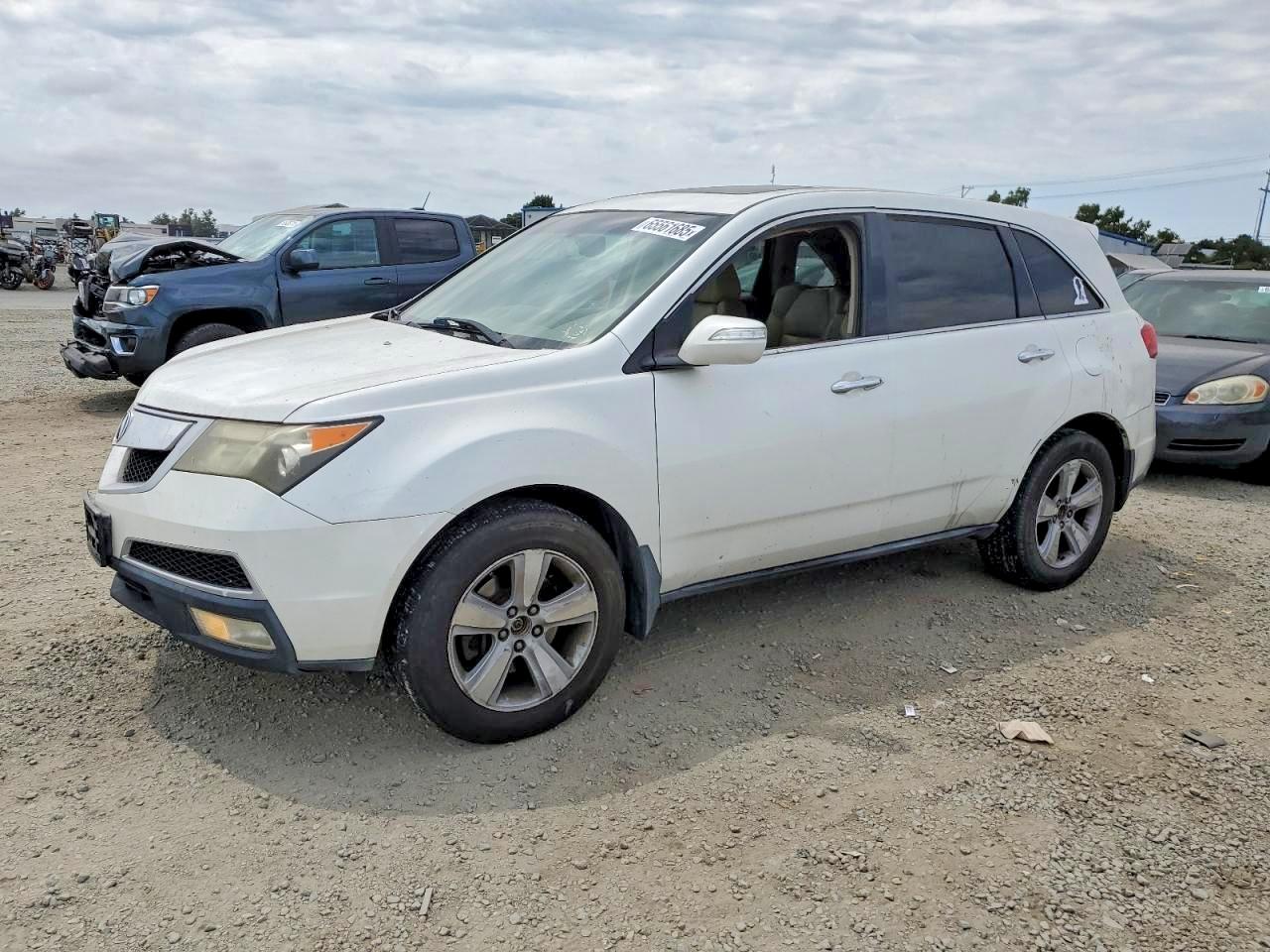 Salvage Acura MDX Image