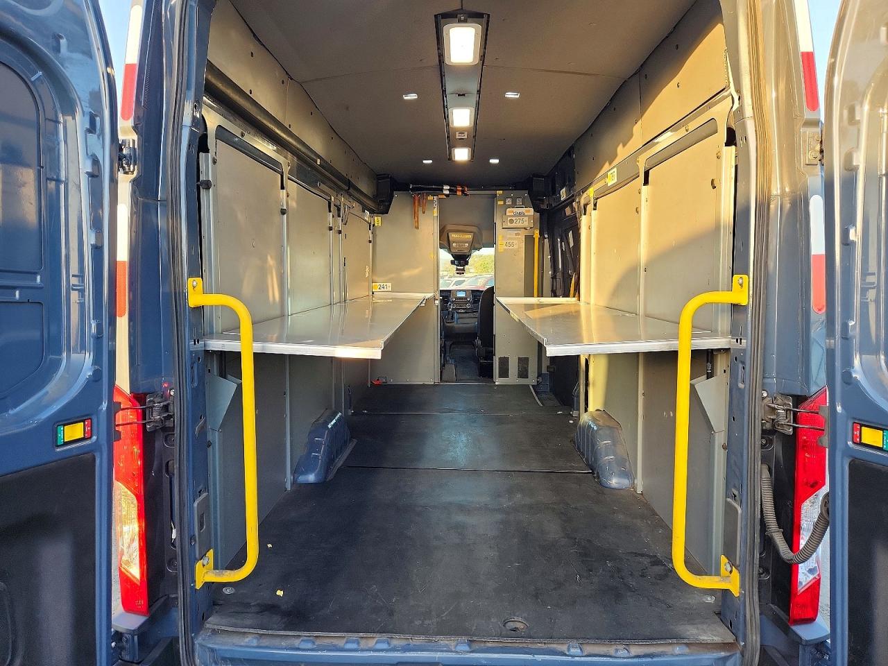 Ford Transit T-250