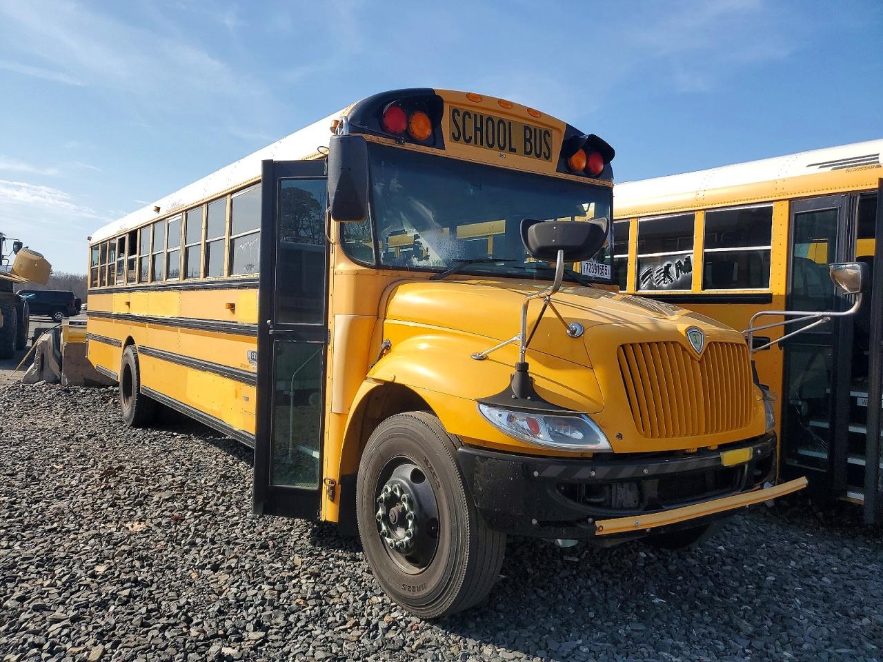 Salvage Ic Corporation Bus Image