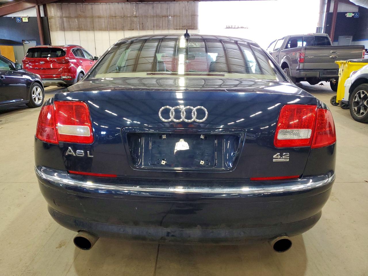Audi A8 L Quattro