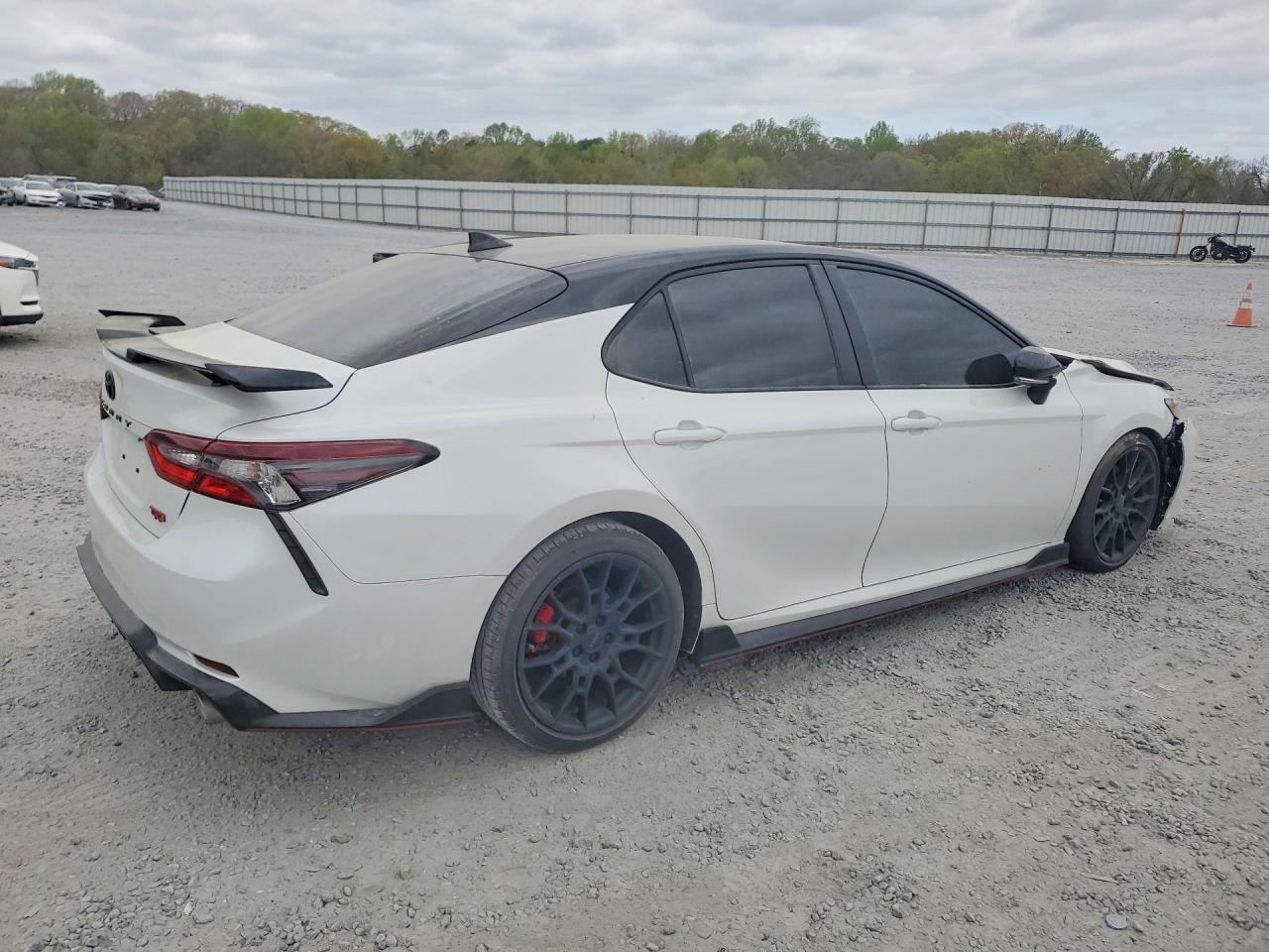 Toyota Camry Trd