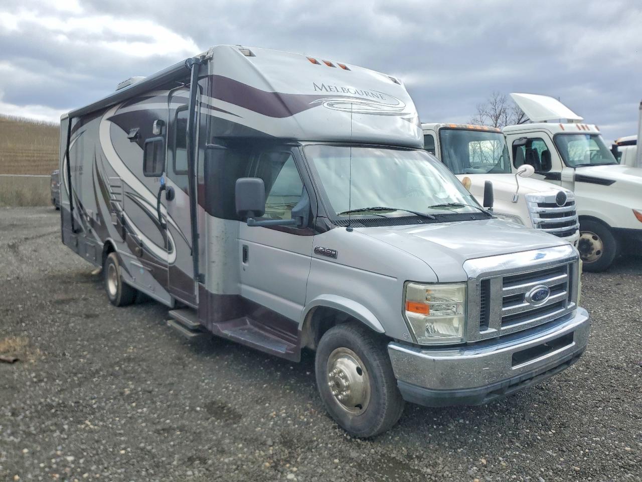 Salvage Jayco Rv Image
