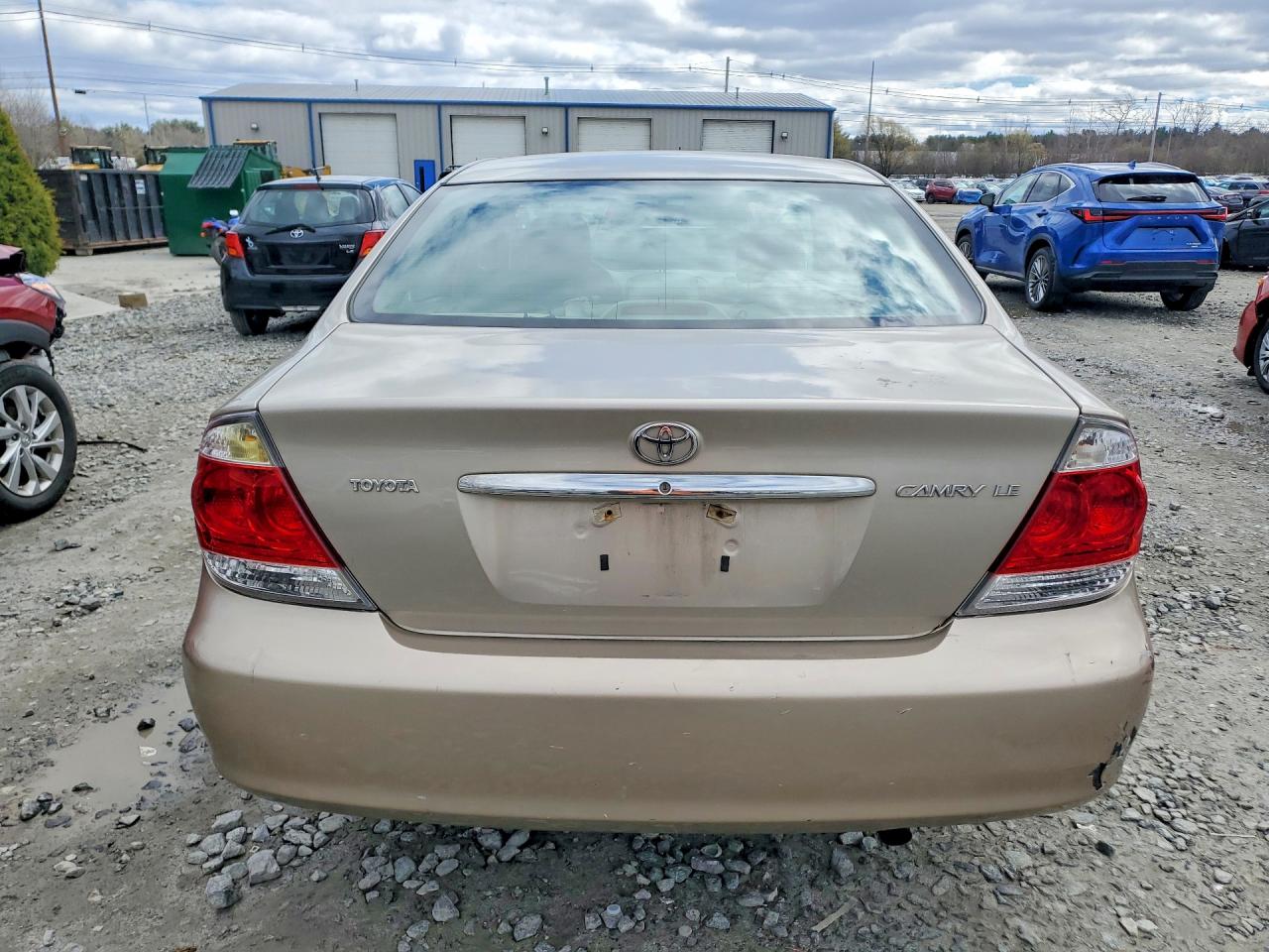 Toyota Camry Le