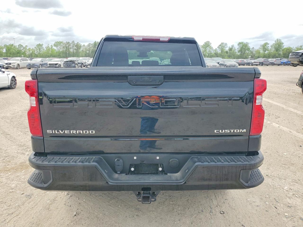 Chevrolet Silverado C1500 Custom