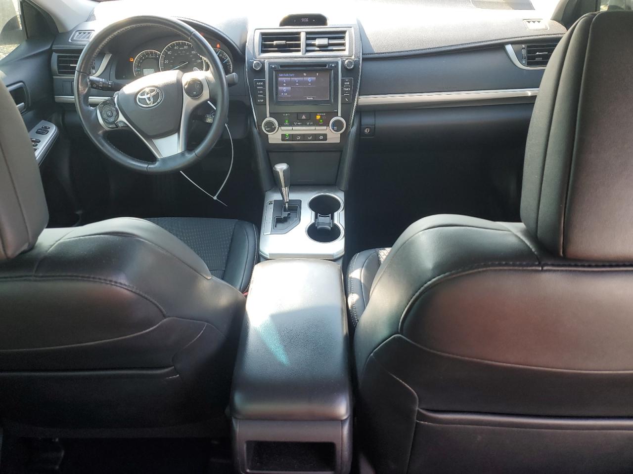 Toyota Camry L