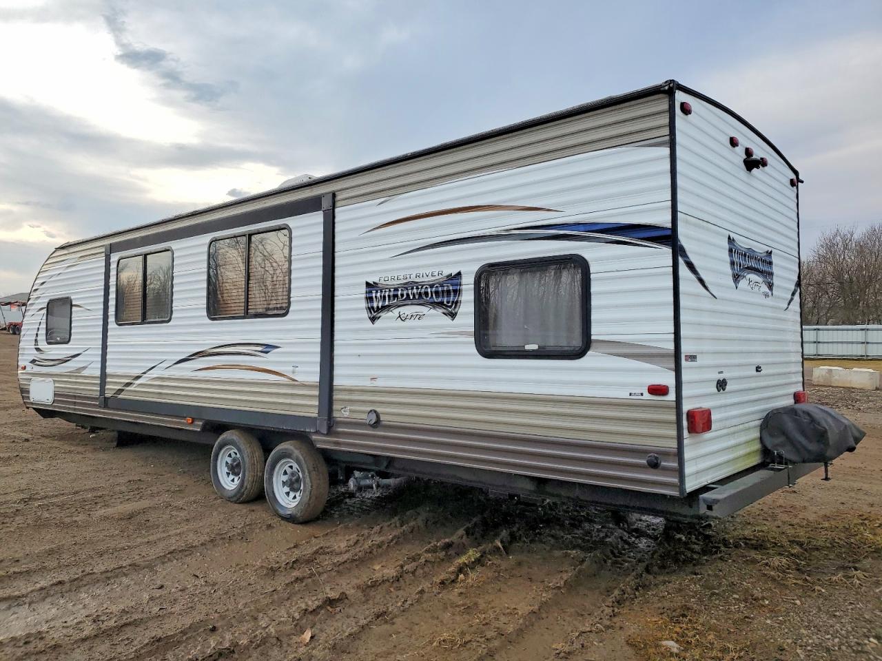 Forest River Wildwood T