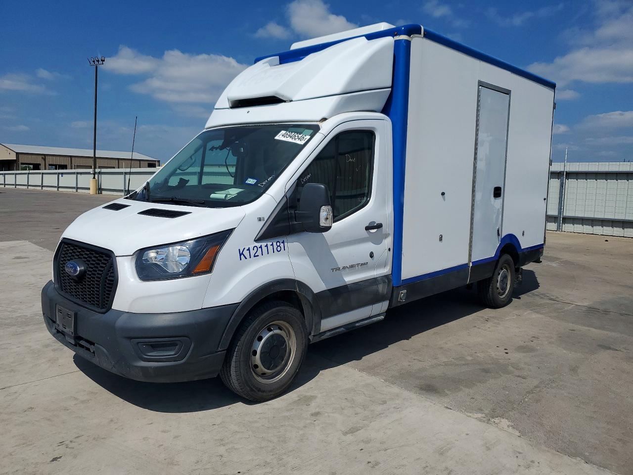 Salvage Ford Transit Image