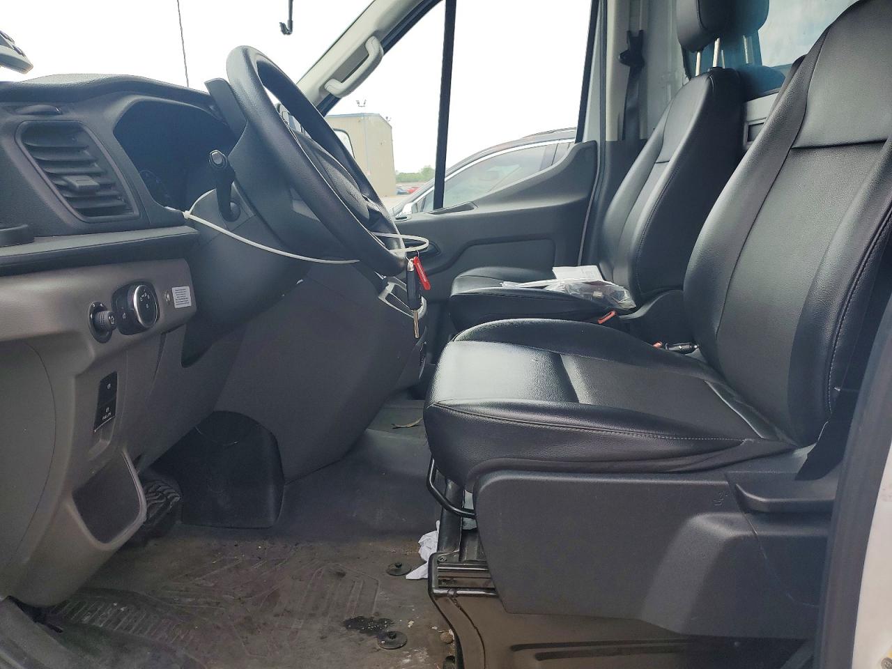 Ford Transit T-350