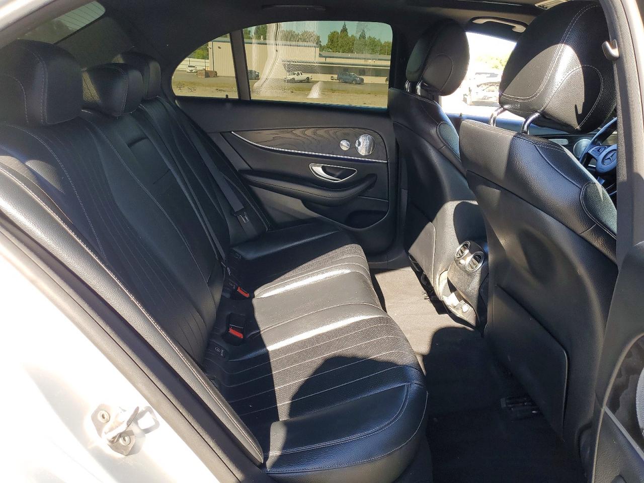 Mercedes-Benz E-Class 300