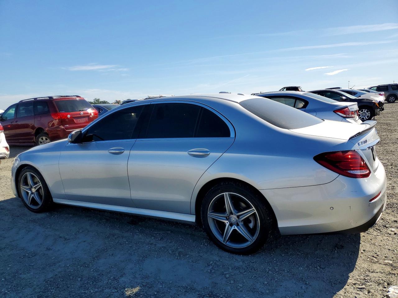 Mercedes-Benz E-Class 300