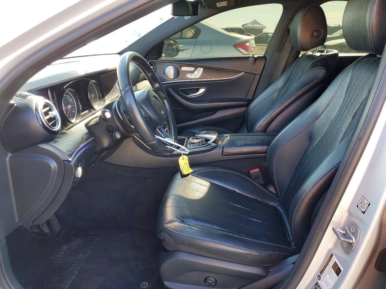 Mercedes-Benz E-Class 300