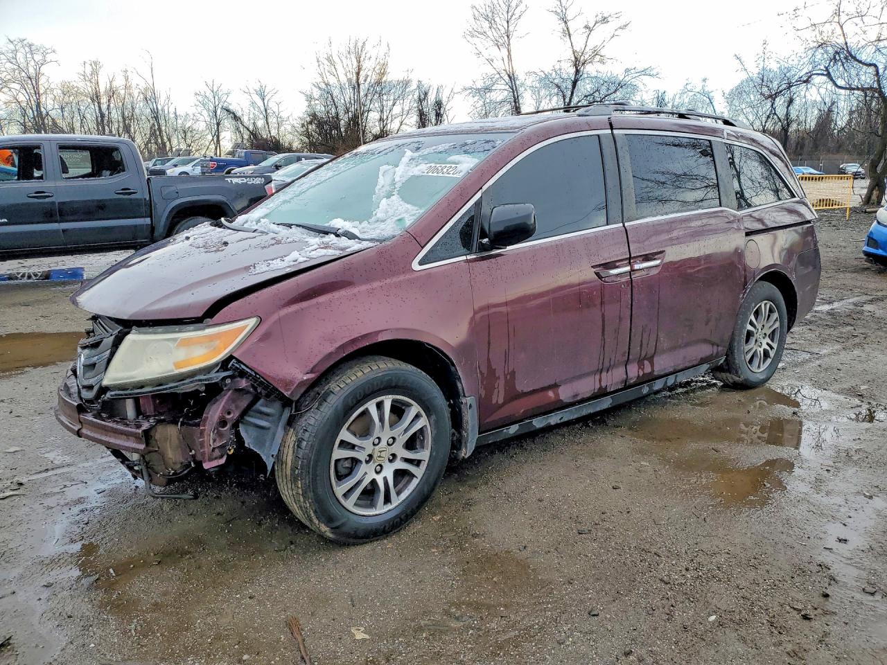 Salvage Honda Odyssey Image