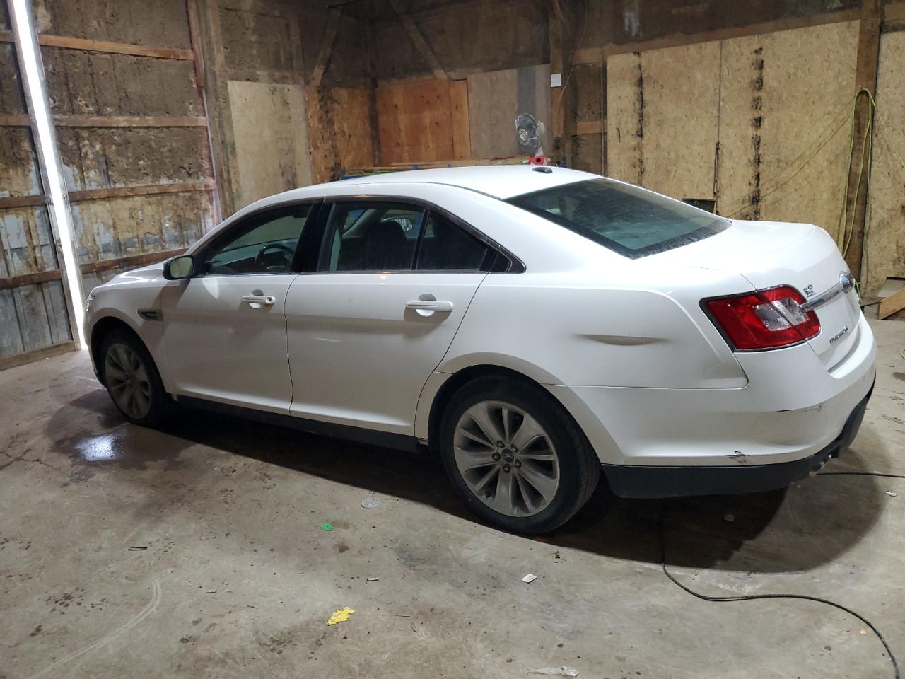 Ford Taurus Limited