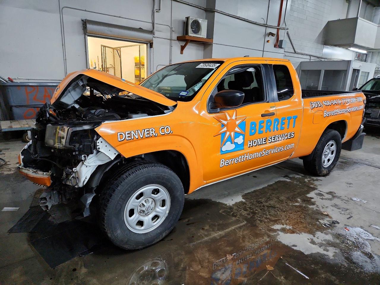 Salvage Nissan Frontier Image