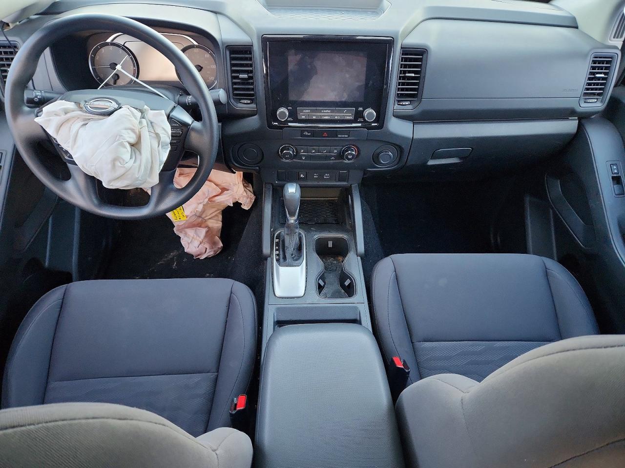 Nissan Frontier S