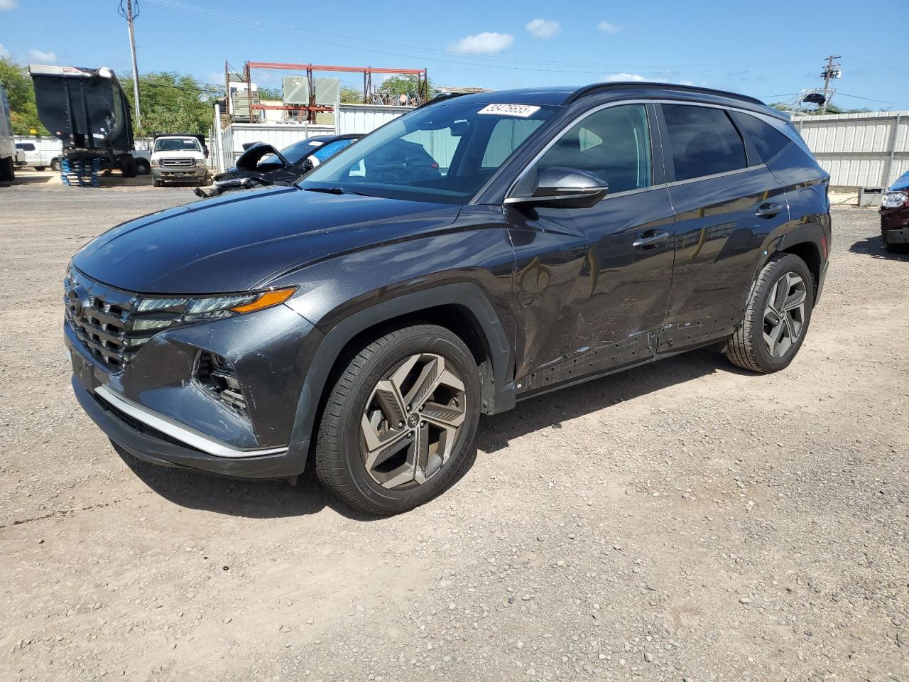 Salvage Hyundai TUCSON Image