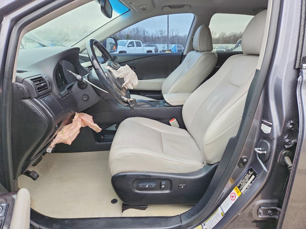 Lexus RX Base