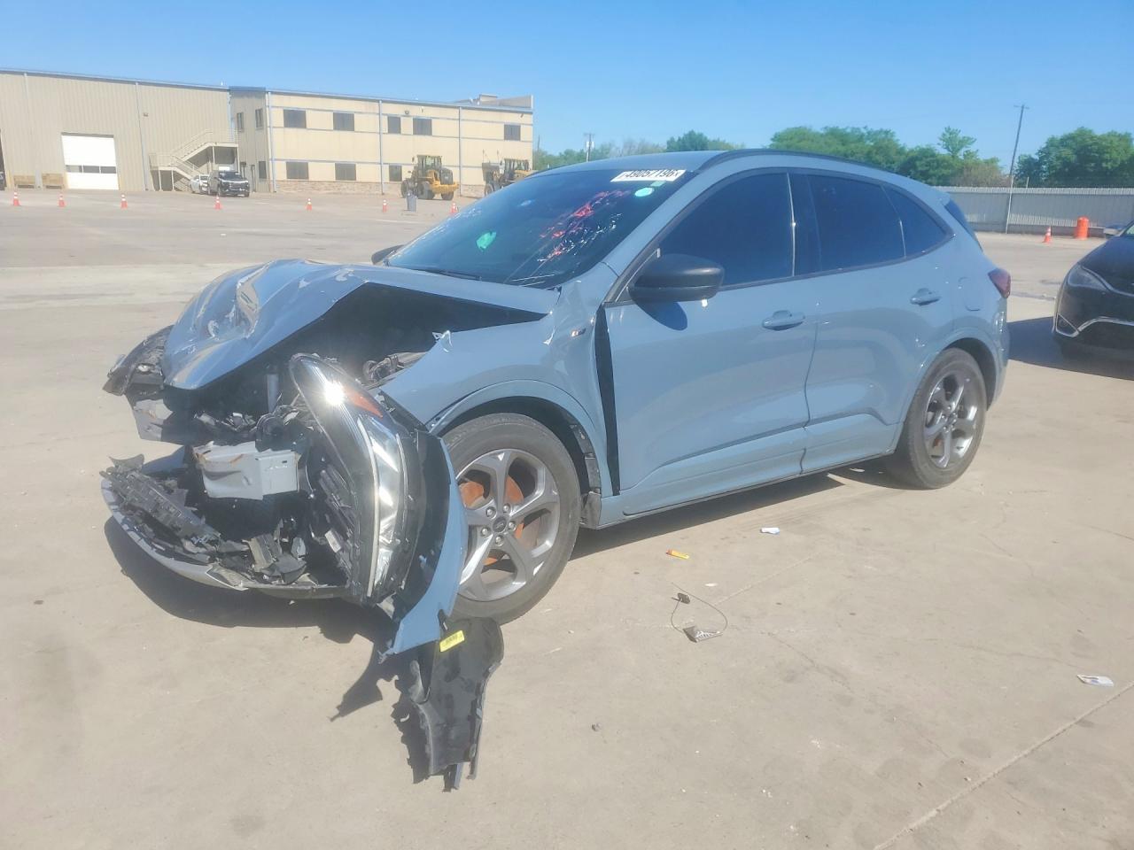 Salvage Ford Escape Image