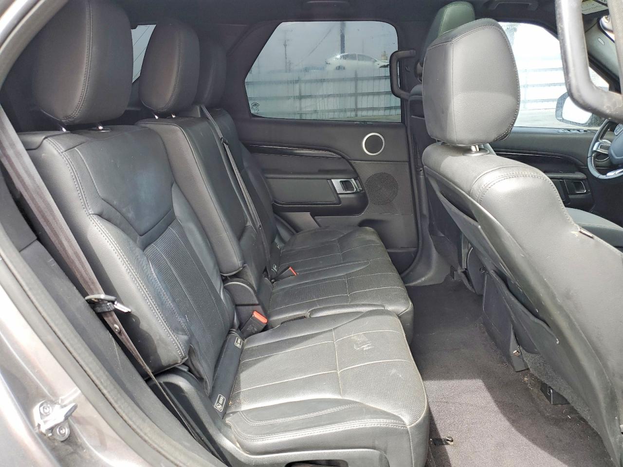 Land Rover Discovery Se