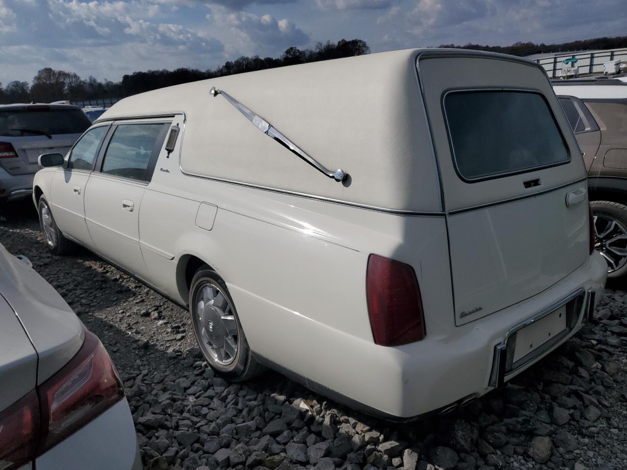 Cadillac Commercial Chassis W62