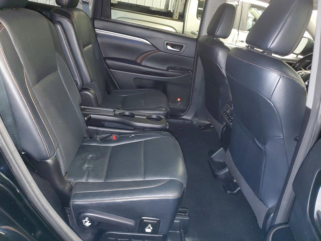 Toyota Highlander Limited Platinum