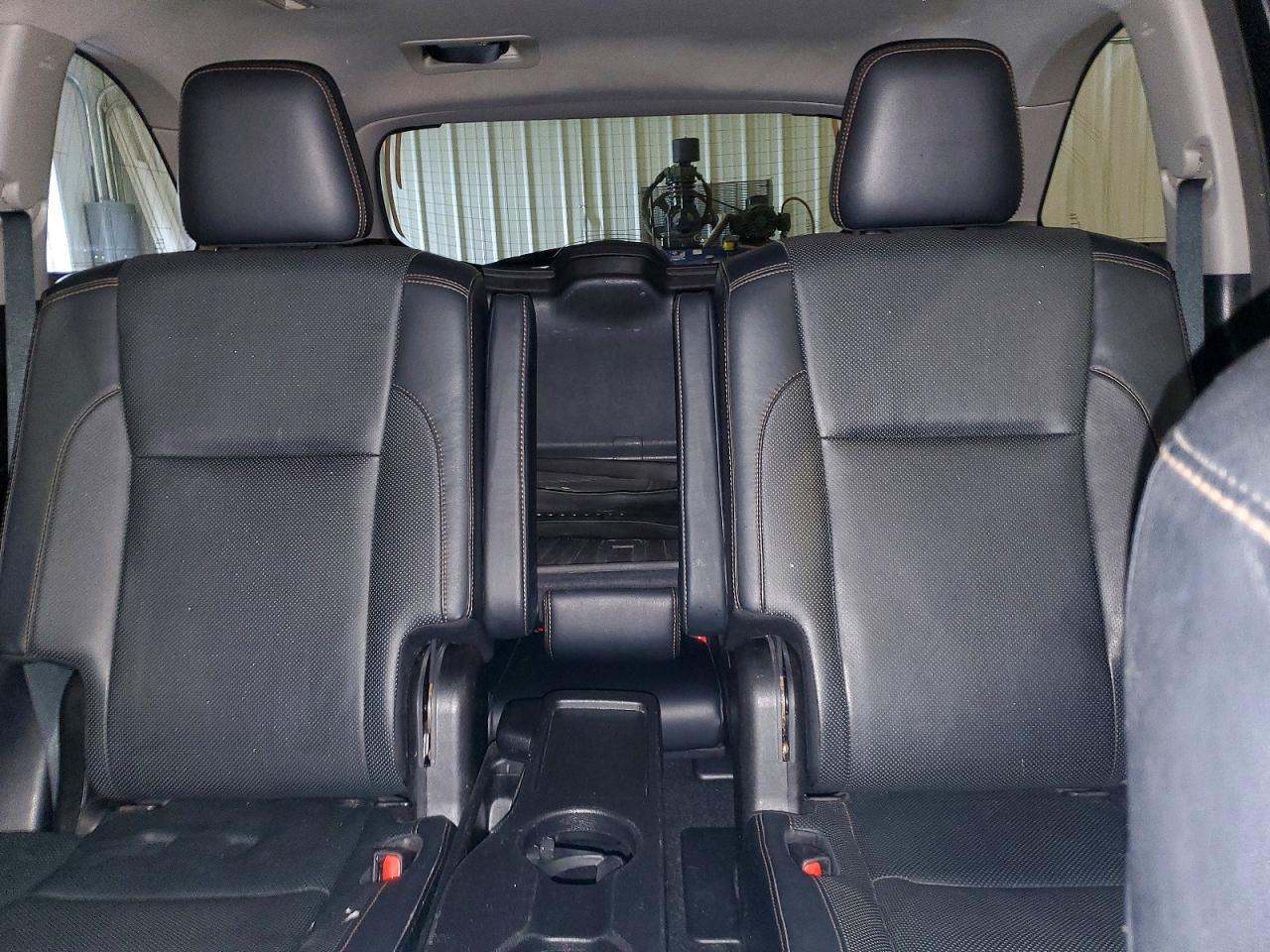Toyota Highlander Limited Platinum